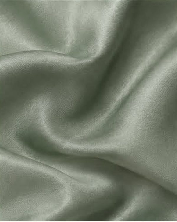 The Silk Beauty Set (placeholder silk texture)